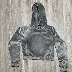 Holister fur crop
